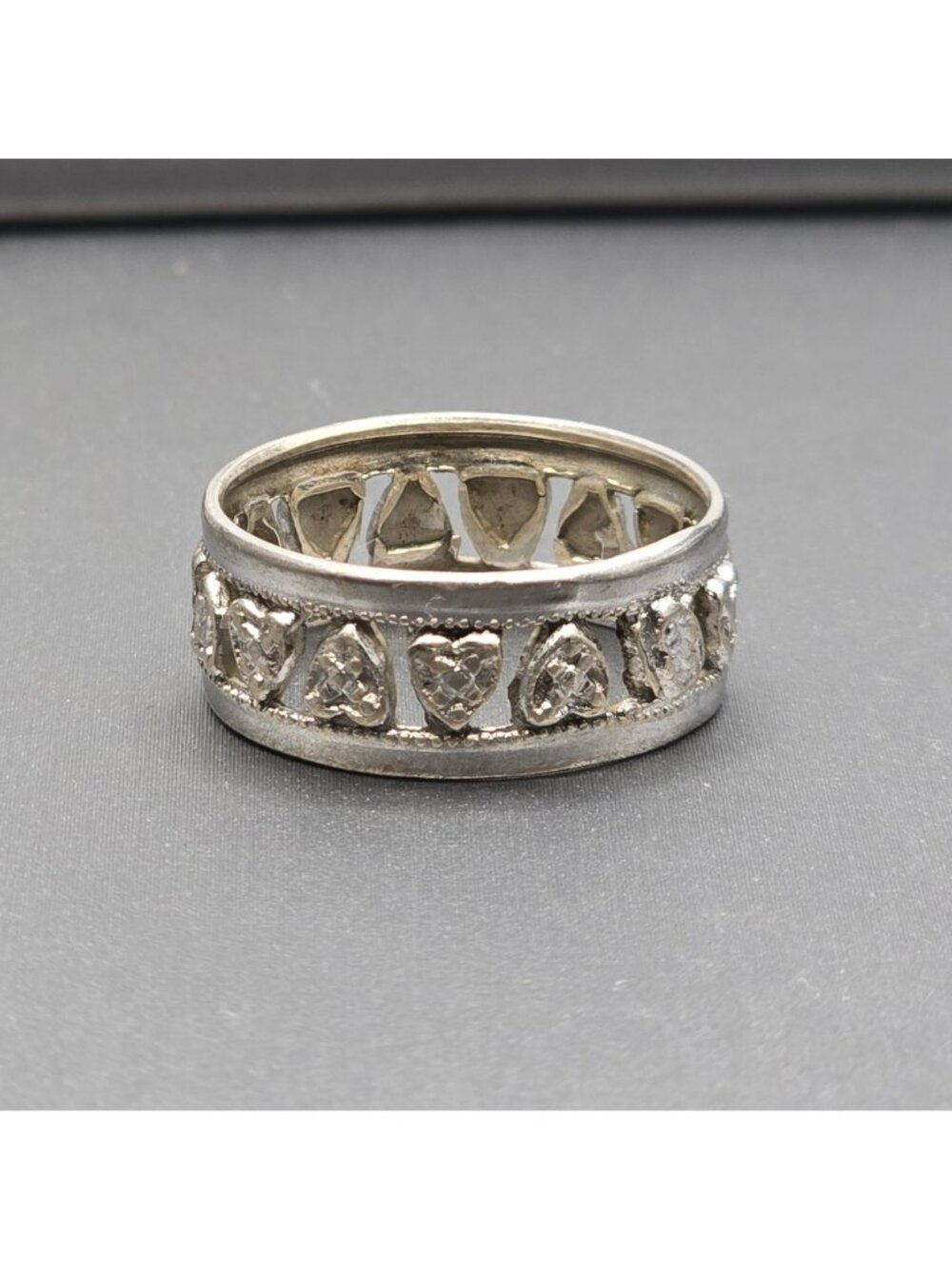 Vintage Sterling Silver Heart Band Ring Size 9 Filigree Cutout Band Signed FSDO - Picture 2 of 10